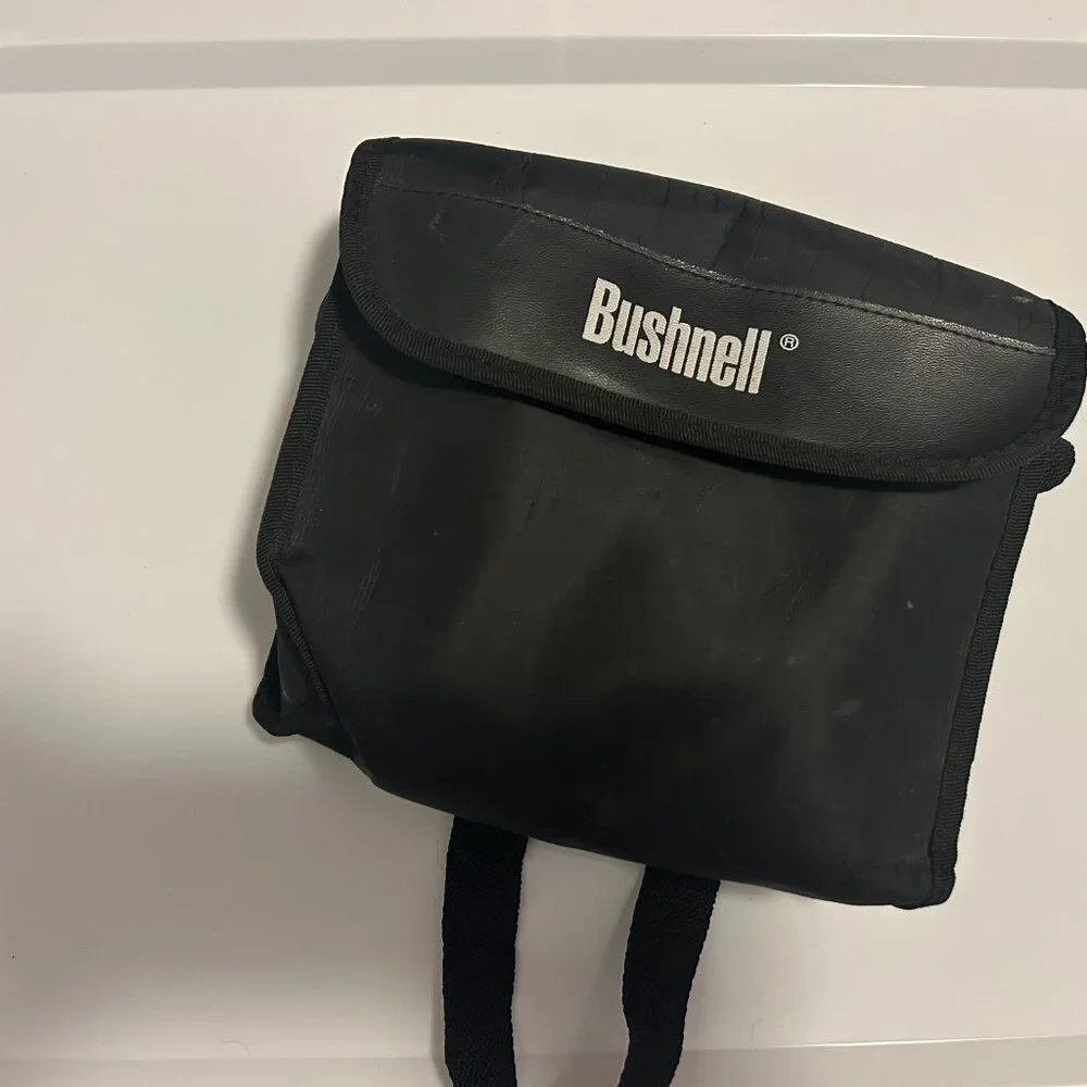 Black Bushnell 10x50 Binoculars 288ft/1000yds 5.5° Field